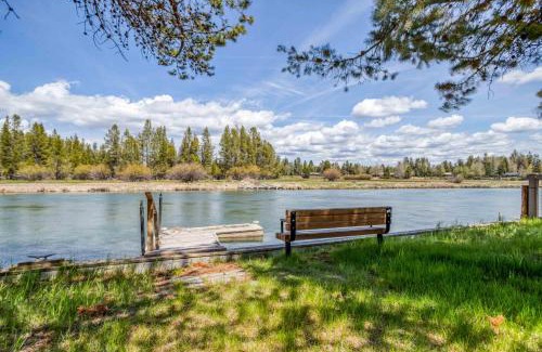 Three Rivers Casa | Riverside Breeze - Meredith Lodging