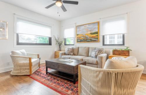 East Hill Casa | Riverside Bungalow