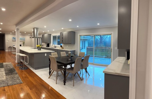 Foxboro Casa | Riverside Charming Bungalow - Nature Retreat