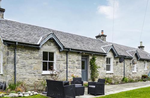 Blair Atholl Casa | Riverside Cottage