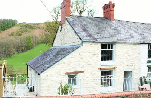 Glyn-Dyfrdwy Casa | Riverside Cottage