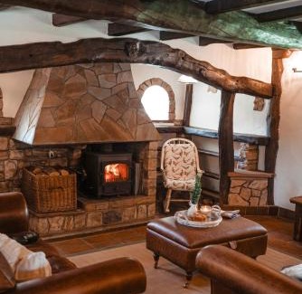 Cockermouth Casa | Riverside Country House and Cottage