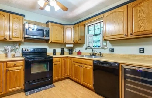 Sevierville Cabina | Riverside Dreamin