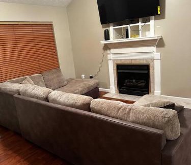 Sevierville Casa | Riverside Escape King Suite, and Queen Suite.