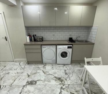 Ravensbury Apartamento | Riverside