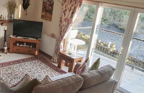 Newton Stewart Casa | Riverside