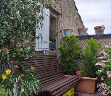 Trebes Cama Y Desayuno | Riverside Home Cottage