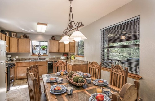 Ruidoso Cabina | Texas Trio Cabin, 3 habitaciones, chimenea, capacidad para 6