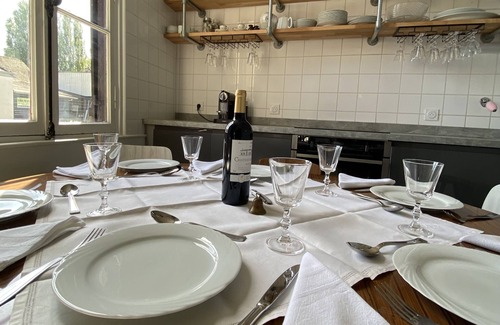 Cormeilles Casa | Riverside House & Terrace in Village & Restaurants, Wood Burning Stove, Walking