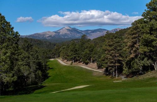 Ruidoso Casa | Riverside House