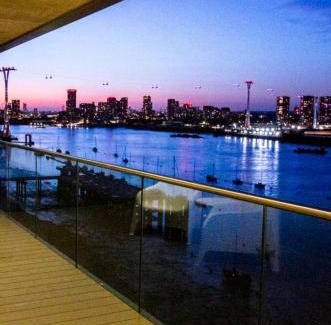 Peninsula Apartamento | RiverSide- London Greenwich O2 Arena 2Bed Flat