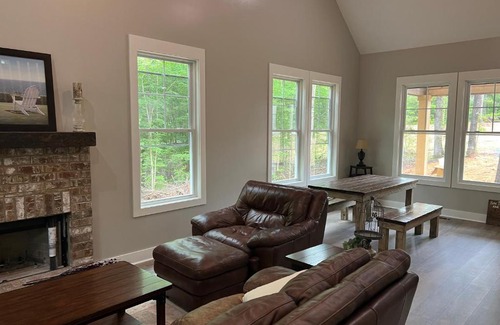 Forsyth Casa | Riverside Luxury Cabin, close to JACKSON LAKE - BRAND NEW construction on the banks of The Towaliga River