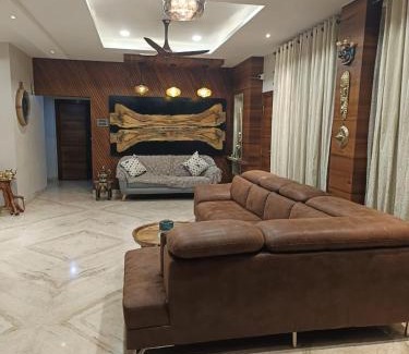 Sualkuchi Casa | Riverside Palm Deluxe Double Room with AC in a house near Kamakhya and IHR
