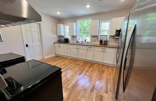 Providence Apartamento | Riverside Refuge at The Washington Inn 3