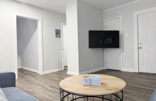 Evansville Apartamento | Riverside Retreat Apartments