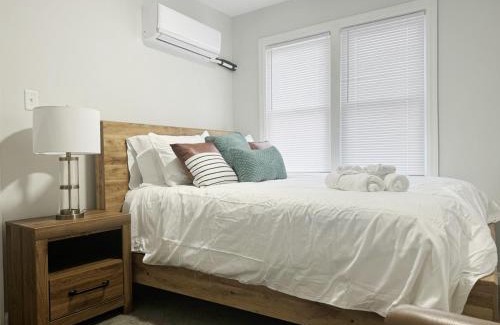 Evansville Apartamento | Riverside Retreat Apartments