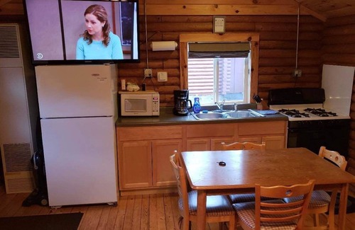 Long Lake Cabina | Riverside Retreat - Cozy Cabin #2