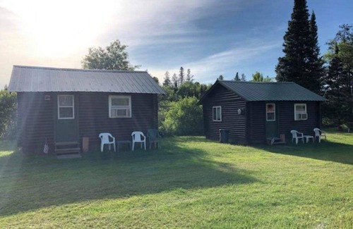 Long Lake Cabina | Riverside Retreat - Cozy Cabin #2