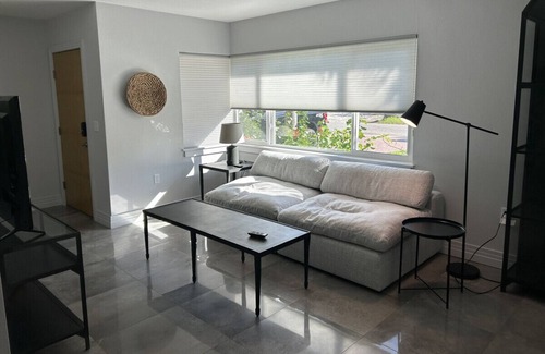 Riverside Heights Casa | Riverside Retreat near Armature