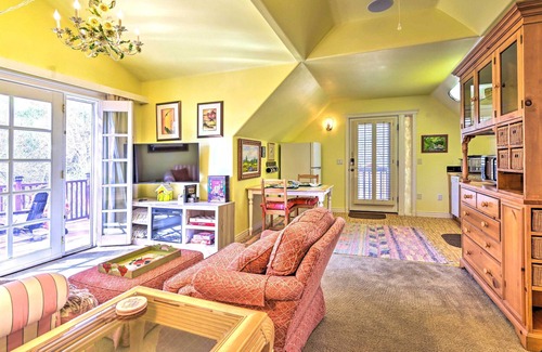 Payson Apartamento | Riverside Tree House Suite w/ Balcony & Grill
