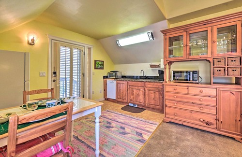 Payson Apartamento | Riverside Tree House Suite w/ Balcony & Grill