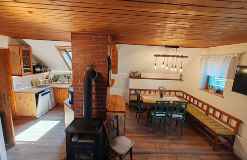 Hotemaze Apartamento | Riverside Unique and Tranquil Apartment - Three Bedroom Apartment