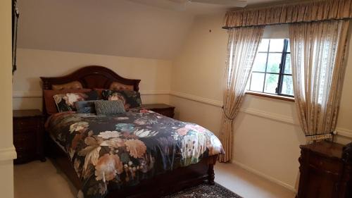 Taree Casa | Riverside vintage home