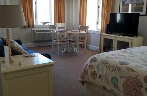 Edgecomb Apartamento | Riverside with balcony Sheepscot Harbour Vacation Club Studio #215