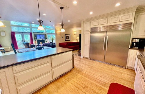 Glencoe Cabina | Riversong - Private Riverfront Retreat on 5 acres. Pet-Friendly Upgraded Cabin