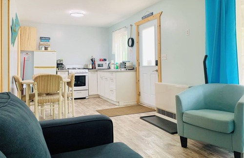 North Bay Cabina | Riverview Cabin Cottage B