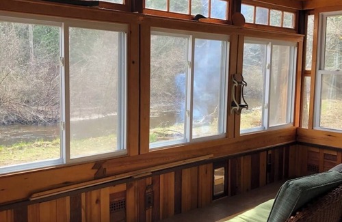 Baldwin Cabina | Riverview Cabin