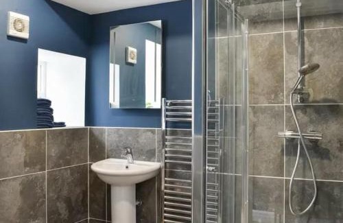 Knaresborough Casa | Riverview Cottage at Lido Leisure Park