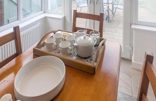 Little Leigh Casa | Riverview Cottage
