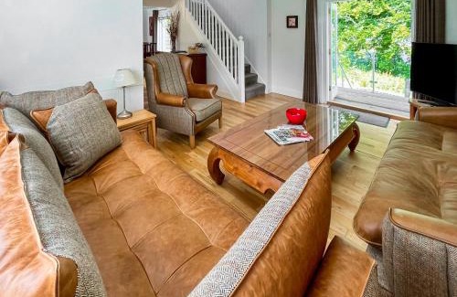 Kenmore Casa | Riverview Cottage