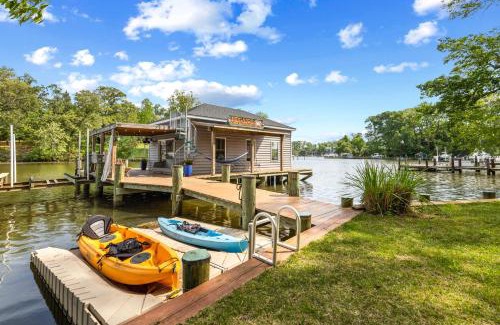 Edgewater Casa | Riverview Retreat On Warehouse Creek