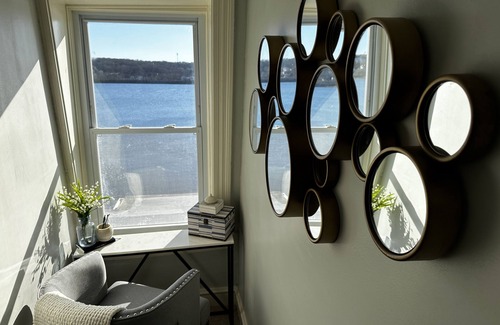 Somerset Casa | RiverView Retreat – Where Classic Charm Meets Coastal Comfort