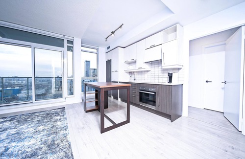 Downtown Toronto Apartamento | RivetStays - The Richmond