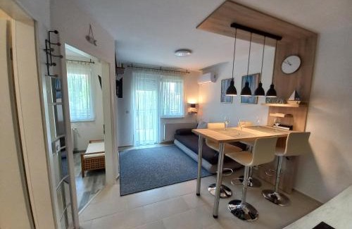Siofok Aranypart Apartamento | Riviéra Wellness Apartman