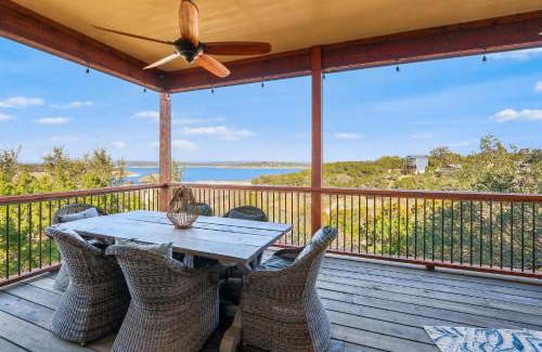 Canyon Lake Casa | Riviera Lake House