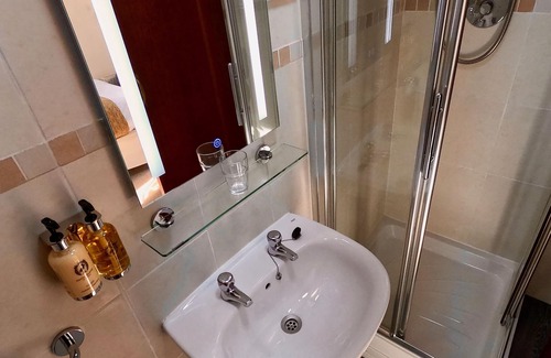 Torquay City Centre Hotel | Riviera Lodge Hotel
