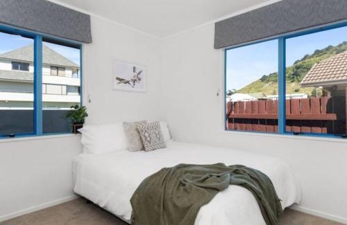 Mount Maunganui Casa | Riviera Retreat - in the heart of the Mount