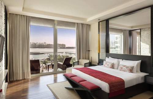 Palm Jumeirah Hotel | Rixos The Palm Hotel & Suites