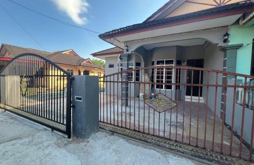 Bukit Payong Casa | RIZQ SFA HomeStay Bukit Payung Terengganu