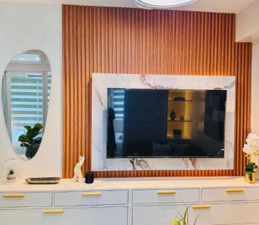 Iloilo Apartamento | RJ Elite Escape 2BR Condo w balcony near SM Iloilo