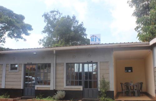 Kenya Hotel | RJ's Retreat Migwani Town