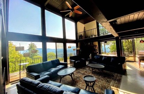 Whitefield Casa | RL Breathtaking views and grand unique style, private mountain retreat 4WD recommended