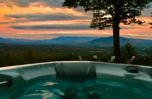 Whitefield Casa | RL Breathtaking views and grand unique style, private mountain retreat 4WD recommended