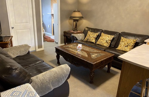 Aldergrove Casa | Rm 3 Quiet cozy room no stairs in a peaceful house, safe community, full kitchen