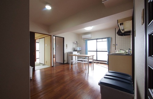 Nakamura Apartamento | Rm 502: NEST 3mins to the Nearest Subway. Free wifi