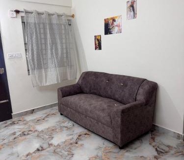 Electronics City Apartamento | RM living spaces 302